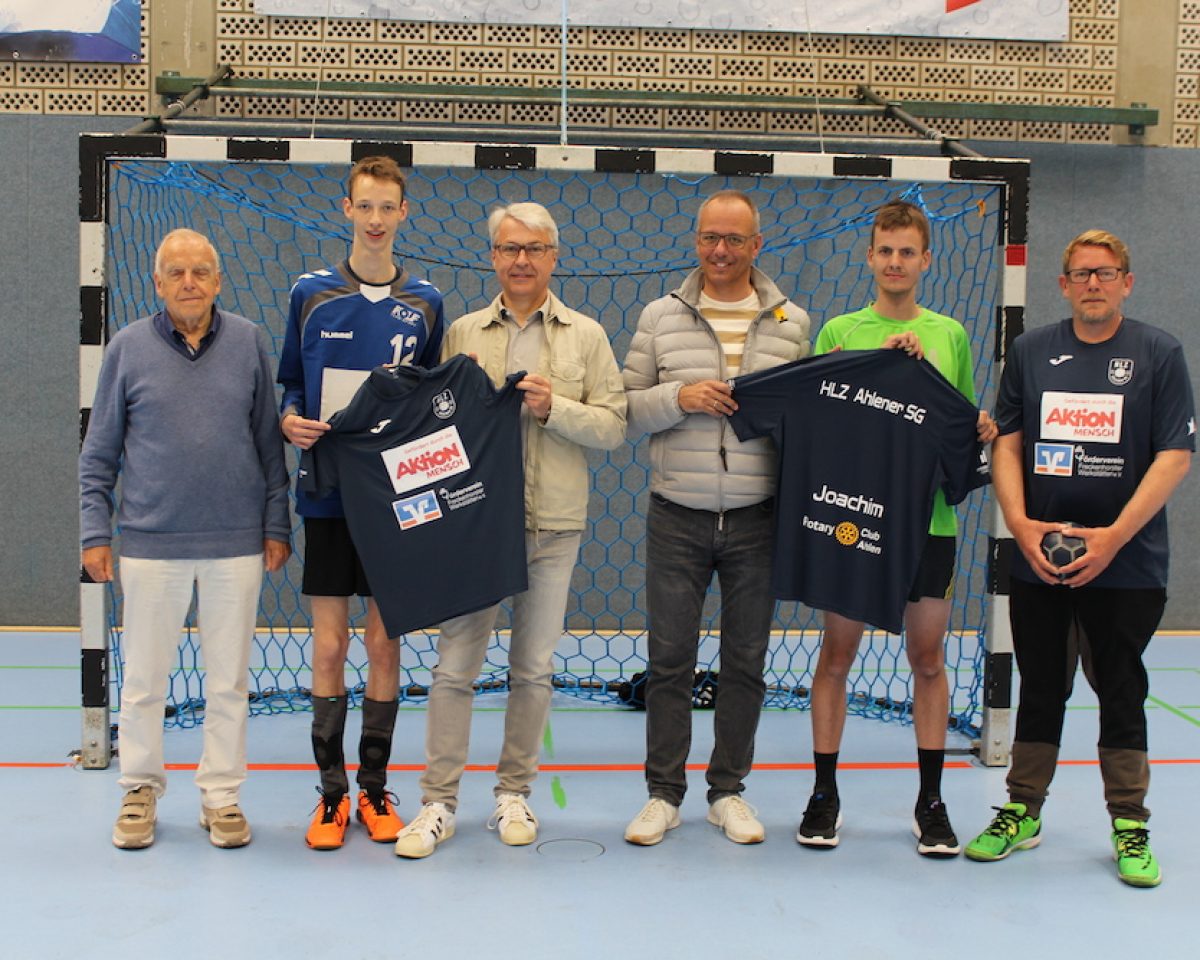 Förderer besuchen Training – Handball Inklusiv