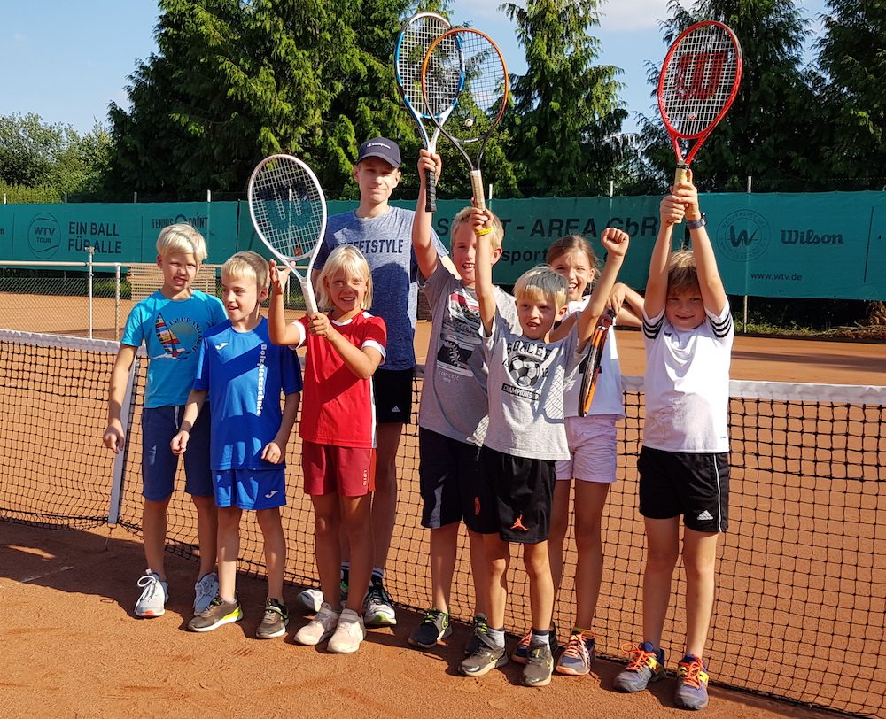 Tennis-Kids können weiter trainieren