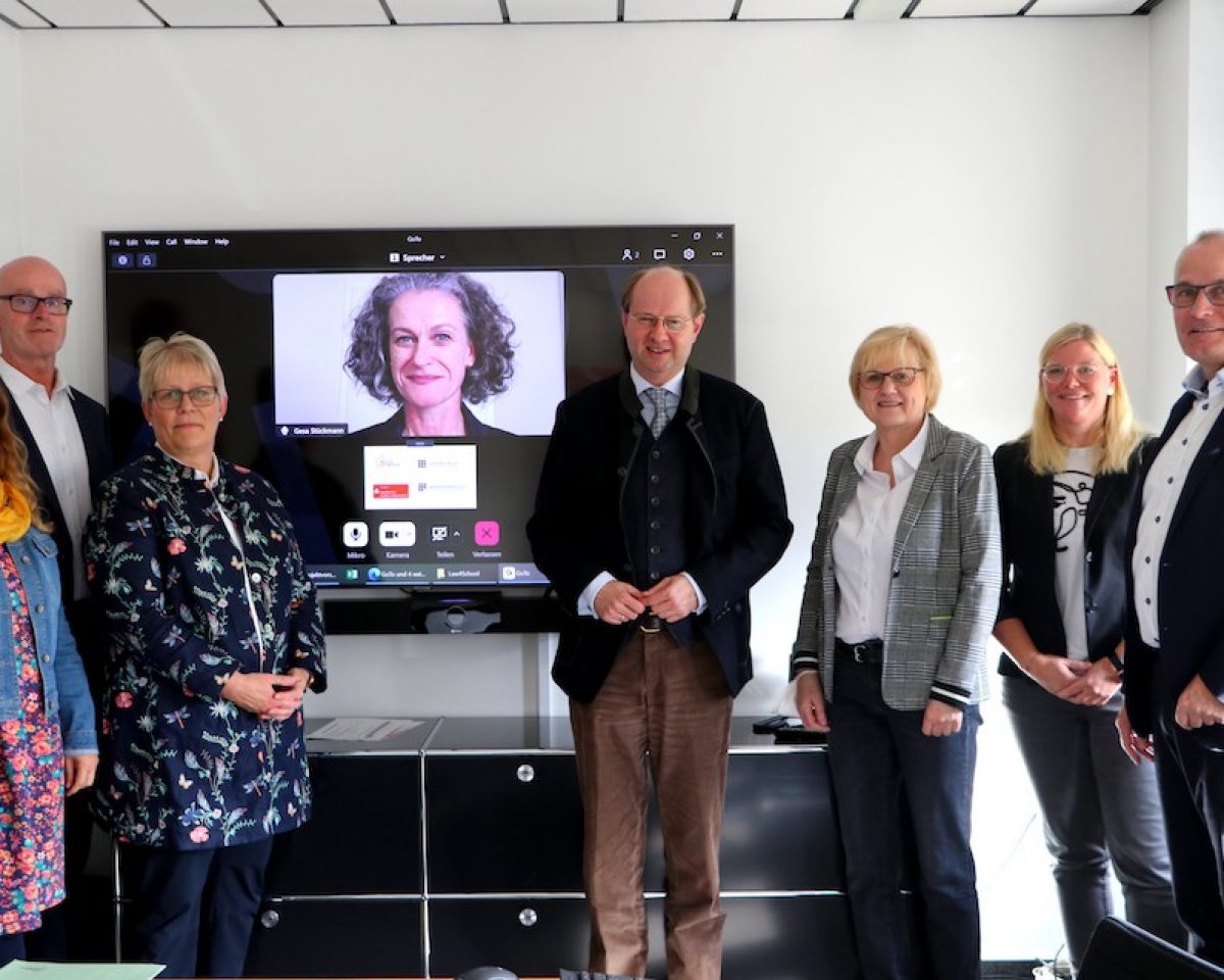 Gemeinsam gegen Cybermobbing, Sexting & Co.