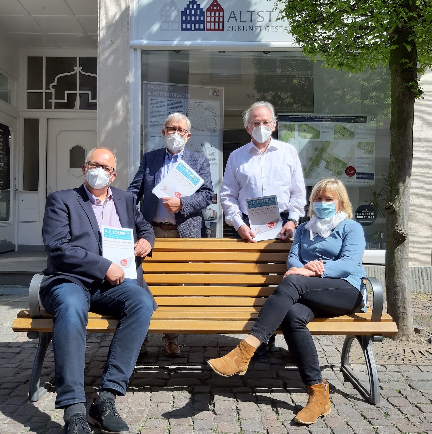 Neues Projekt des Cityfonds der Altstadt Warendorf:  KulTOURey! Die Kunst im Schaufenster