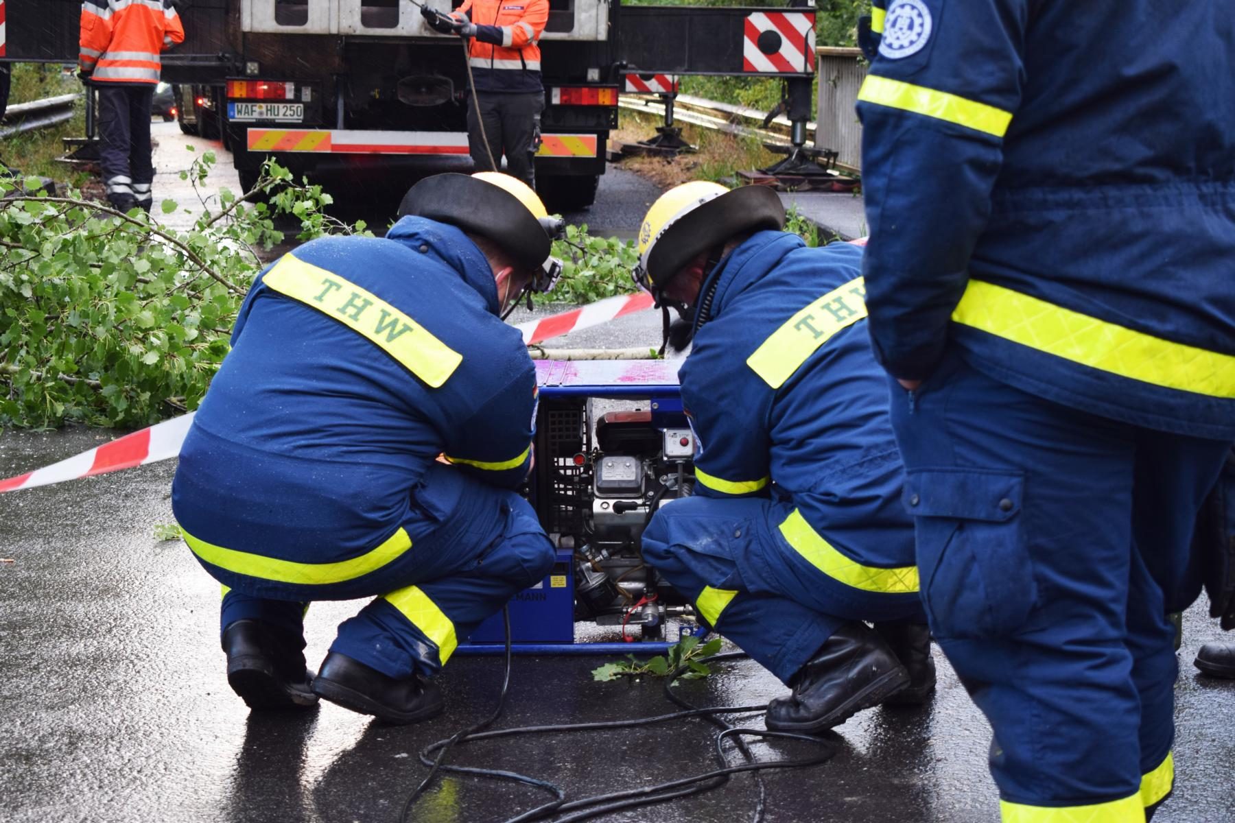 THW-Einsatz anlässlich Absturz eines Brückenteils im Telgter Ortsteil Westbevern-Vadrup