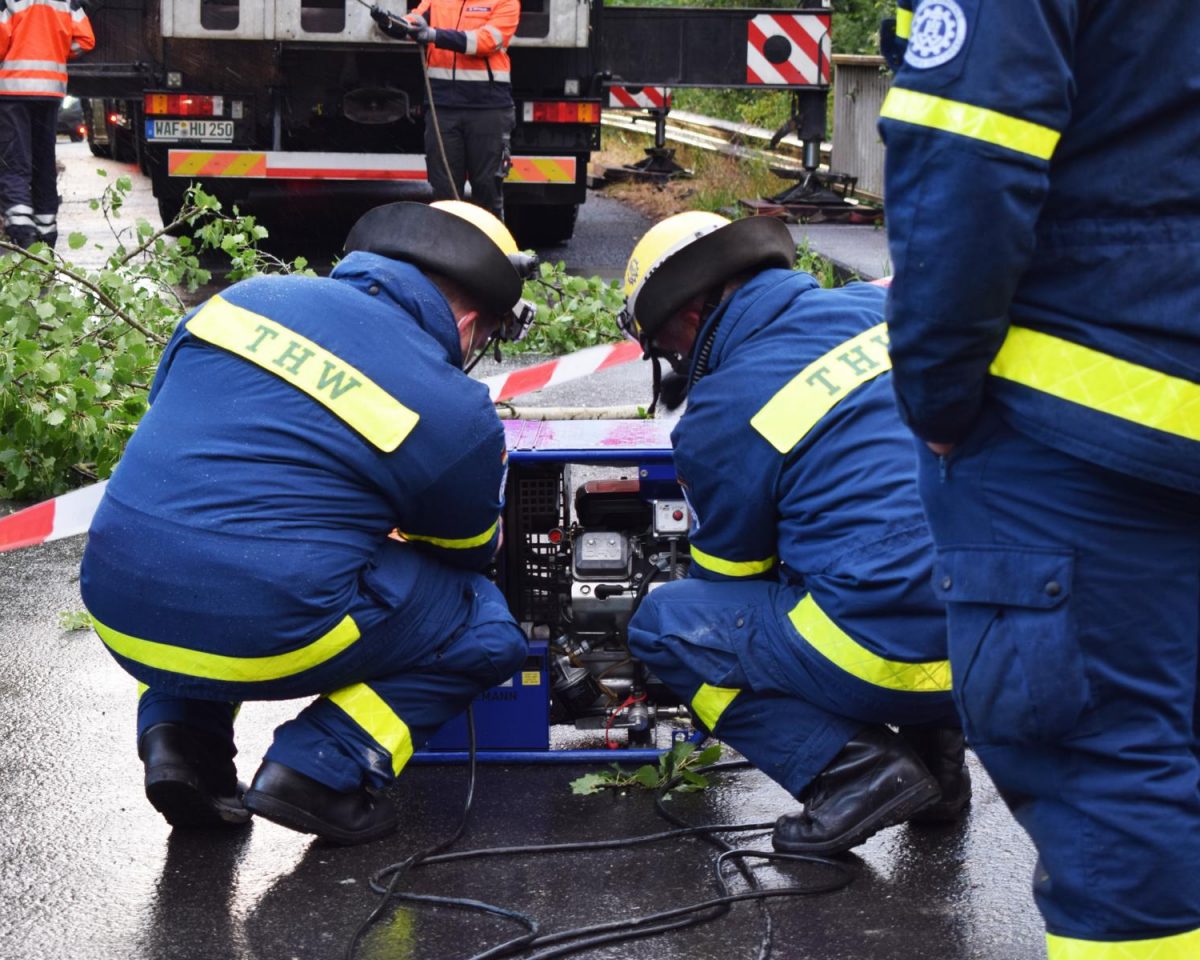 THW-Einsatz anlässlich Absturz eines Brückenteils im Telgter Ortsteil Westbevern-Vadrup