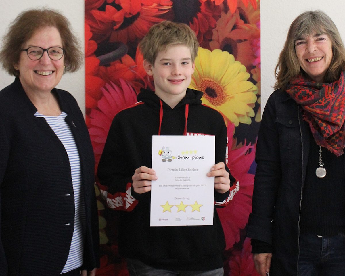 Chemiewettbewerb „Chem-pions“: Zaubern mit Milch!