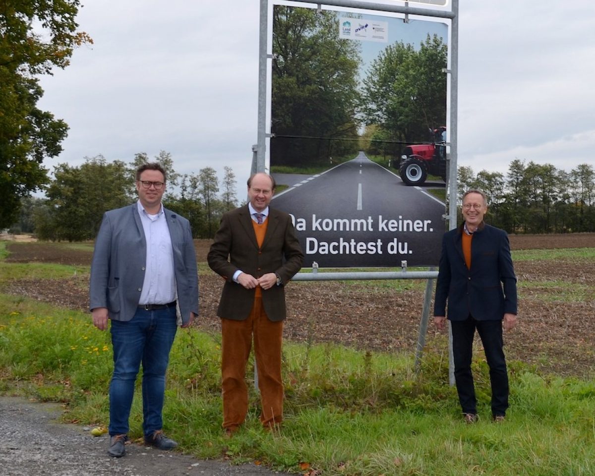 Aktion „Runter vom Gas“ – Neue Plakate an Bundes- und Landesstraßen