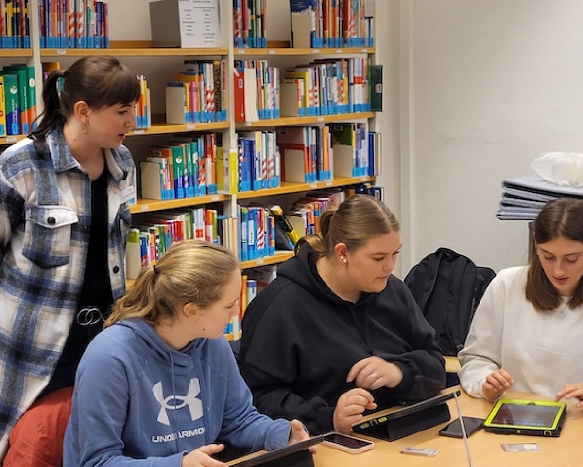 Exkursion: Einführung in die Bibliotheksrecherche in der Stadtbücherei Warendorf