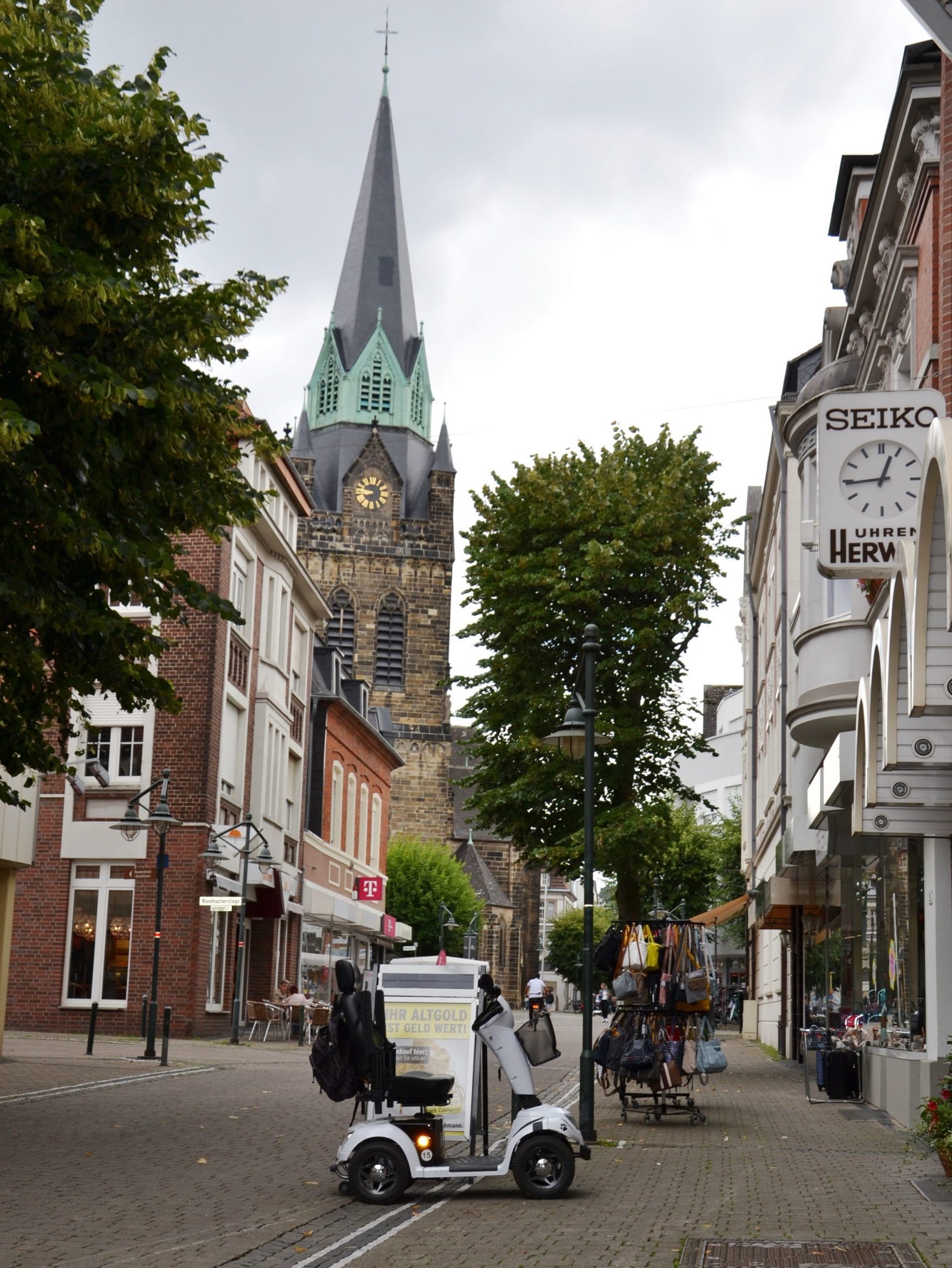 Am Samstag in die Ahlener Innenstadt: Einkaufen in einer der kundenreichsten Einkaufsstraßen des Münsterlandes