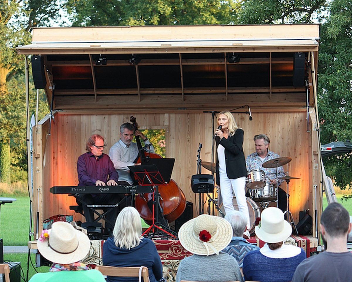 Open-Air Konzert der Reihe „Trompetenbaum und Geigenfeige“