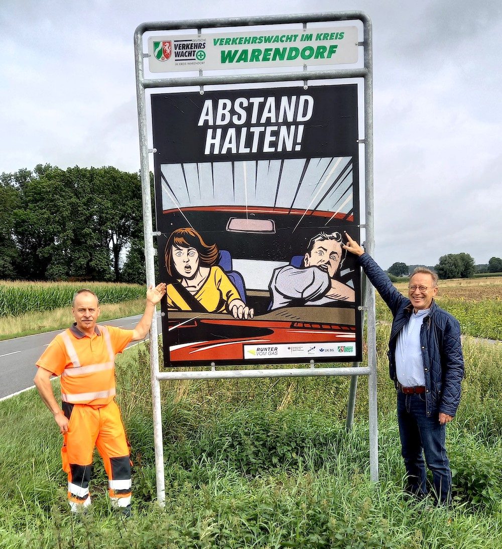 Verkehrswacht im Kreis Warendorf:  Neue Warntafeln „Runter vom Gas“ an der B 58 und an der L 585 in Drensteinfurt