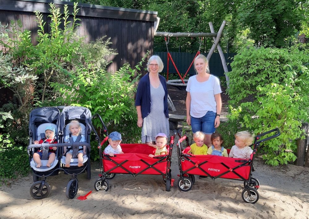 Klappbollerwagen und Doppelsitzer Buggy für den Laurentius- Kindergarten