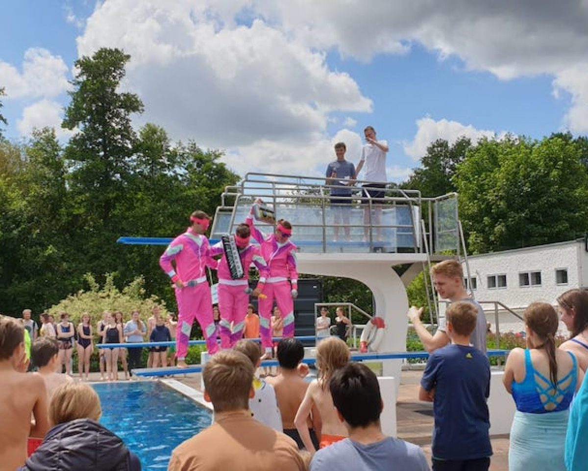 Spritziger Spaß im kühlen Nass