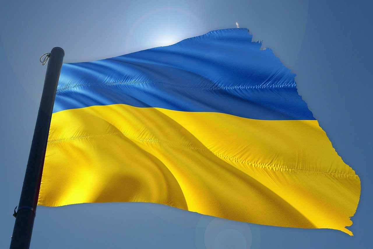 Spenden für die Ukraine: So erkennen Verbraucher:innen seriöse Hilfsorganisationen