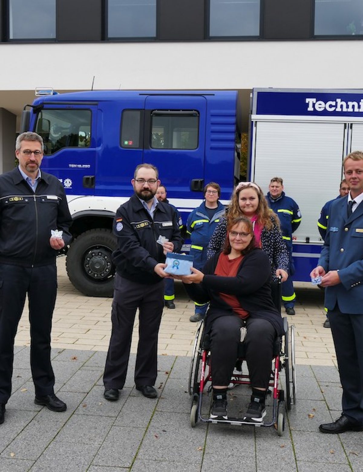 Schlüsselanhänger als Dank an THW-Kräfte aus dem Kreis Warendorf