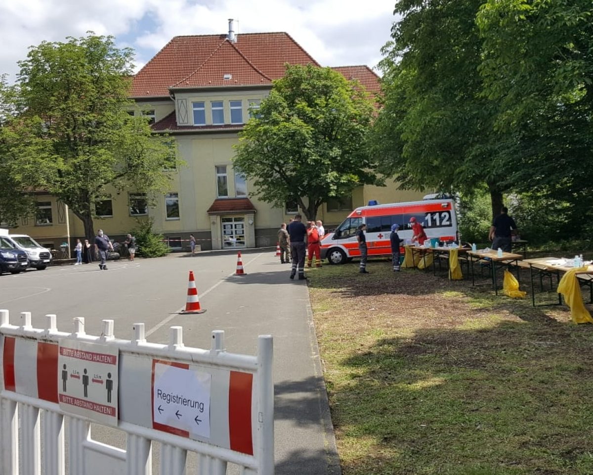Ab Freitag Corona-Teststelle des Kreises auch in Ahlen / Über 1400 Bürger bereits in Oelde getestet / Bürgermeister Berger: „Sehen uns verpflichtet, zu helfen“